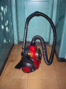 ASPIRADORA JAMES SIN BOLSA 2000W CON GARANTIA
